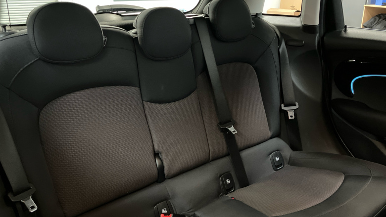 MINI Hatchback 1.5 Cooper Classic 5dr Auto Petrol Hatchback